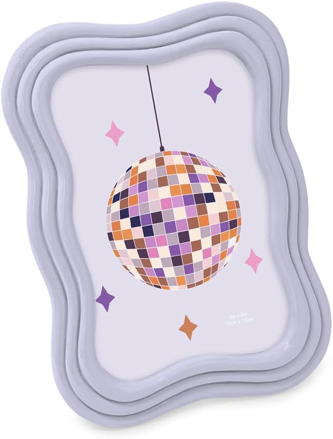 51Pzj5kCTjL._AC_SL1000_.jpg Light purple curved decorative photo frame - Image 1